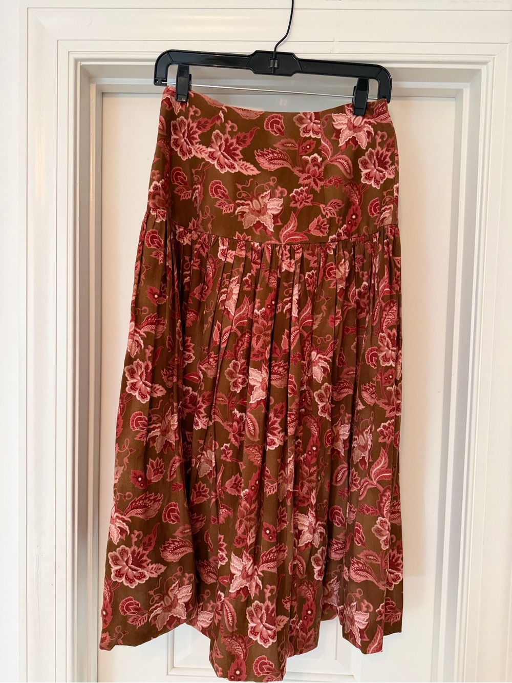 Mason’s Daughter/ The Avenue Pleated Floral Midi Skirt